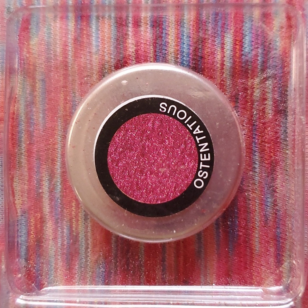 Younique Pressed Powder refill for magnetic cases or as is.